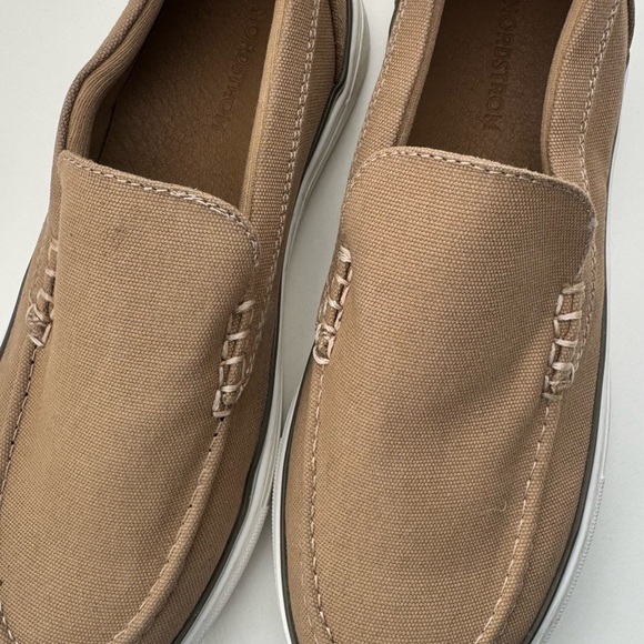 Nordstrom Boys Canvas Slip On Boat Shoe EUC Size 3 - Picture 4 of 6